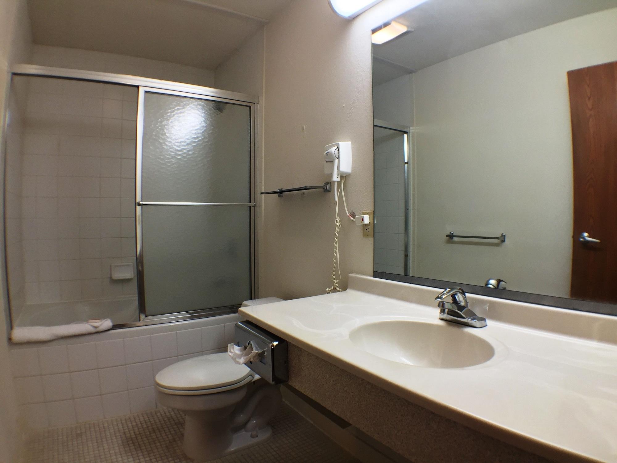 Super 8 By Wyndham Webster/Rochester Екстер'єр фото